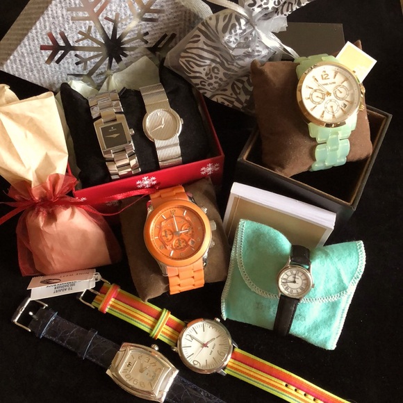 ☃️ NEW WATCH LISTINGS ☃️